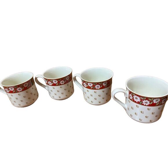 Classic Traditions Charlton Hall Cup set of 4 Mugs Vintage Made In Japan Christm - Picture 2 of 5
